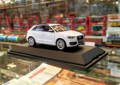 Schuco450749100 Автомобиль Audi Q3, белый, 1:43