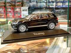 Herpa 070942 Автомобиль VW Touareg, black uni, 1/43