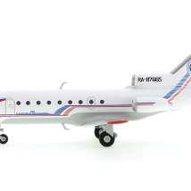 Herpa558235 Модель самолета Yakovlev Yak-40 "Ded Moroz" Vologda Air Company 1/200